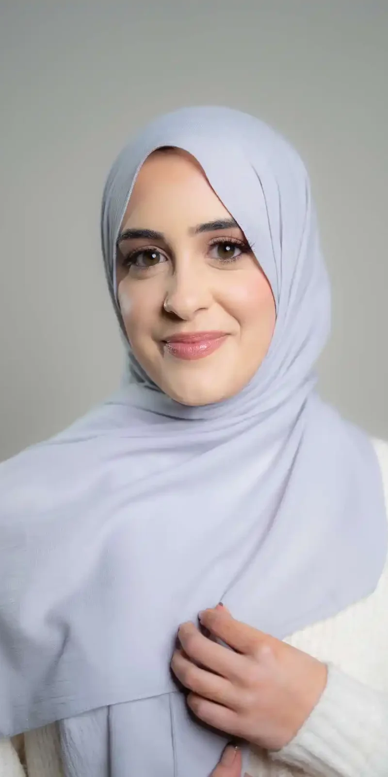 Daphne Hijab | Grey