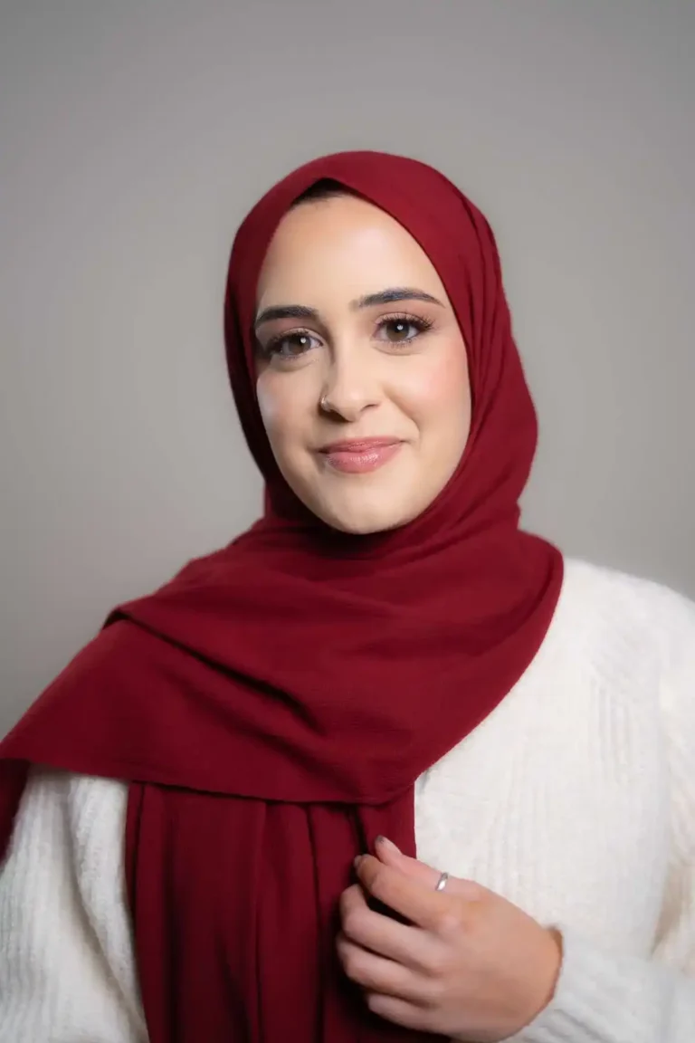 Daphne Hijab | Maroon