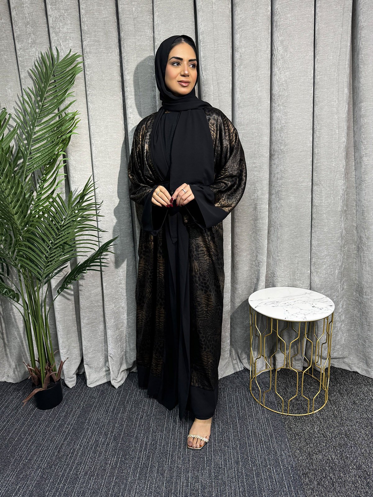 Leopard print abaya | Black