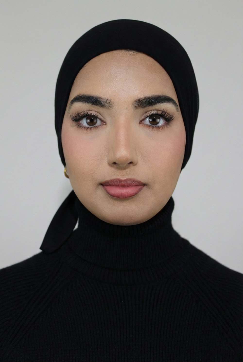 Plain Black Net Tie Back Undercap - Image 2