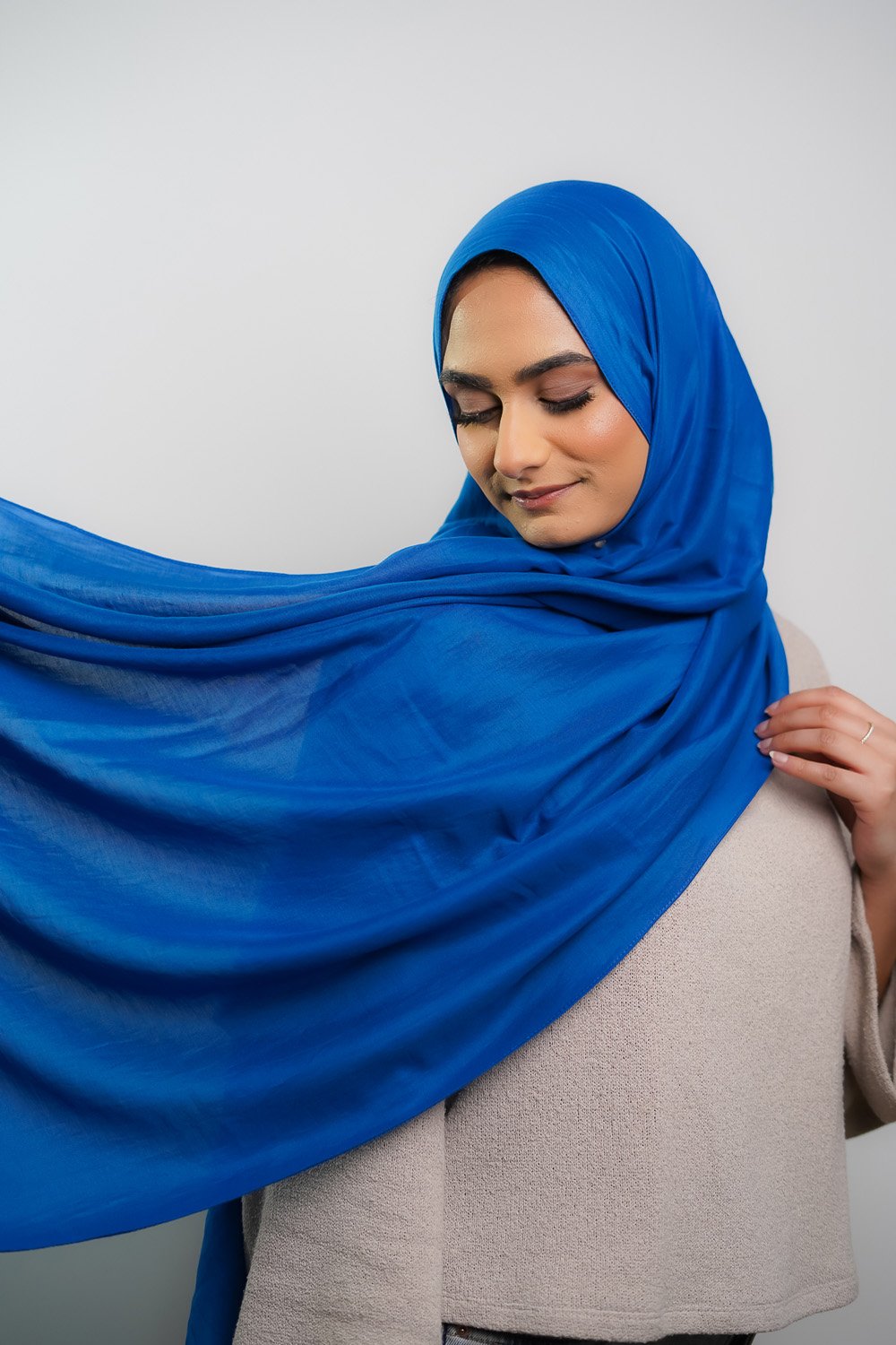 Soft Linen | Electric Blue - Image 2